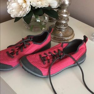 Perfect condition clark sneakers